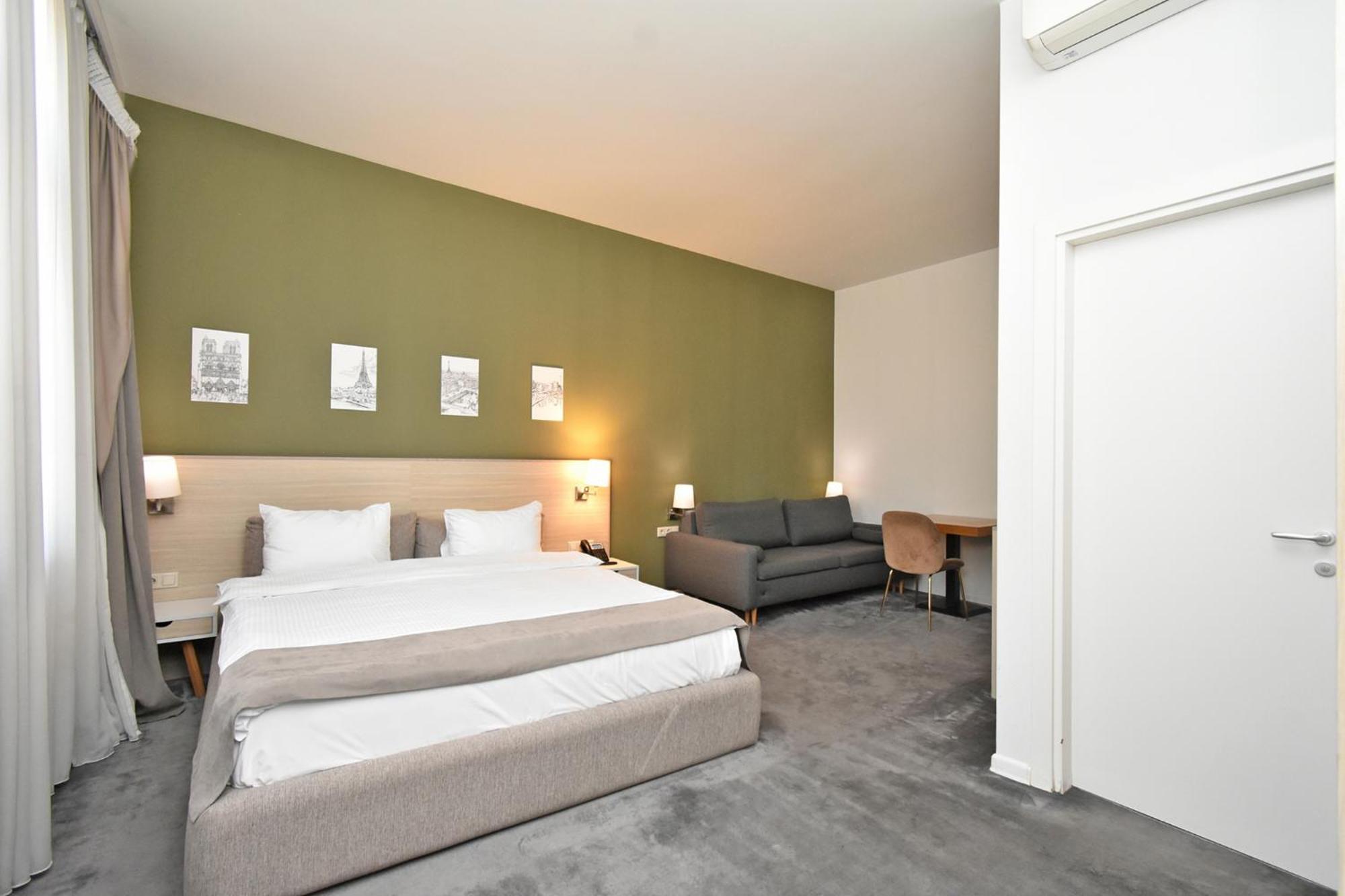 In City Hotel Ереван Екстериор снимка