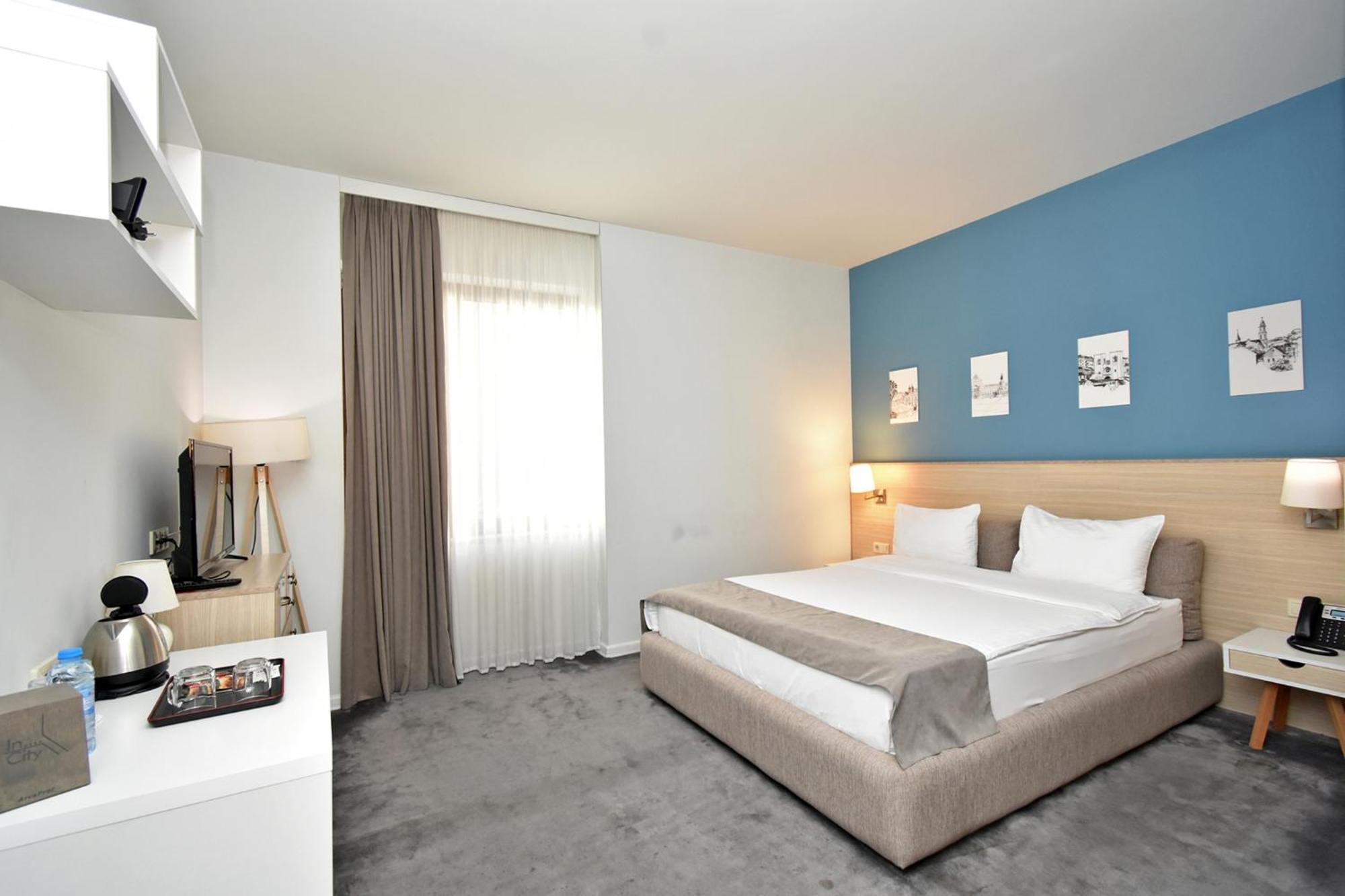 In City Hotel Ереван Екстериор снимка