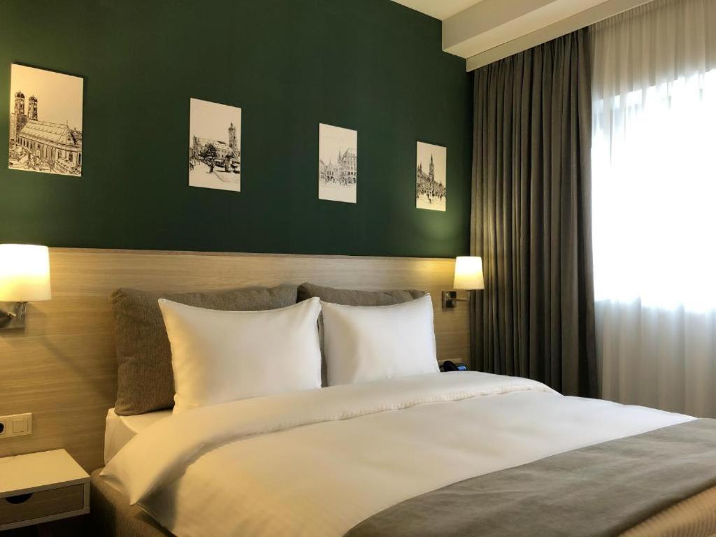 In City Hotel Ереван Екстериор снимка