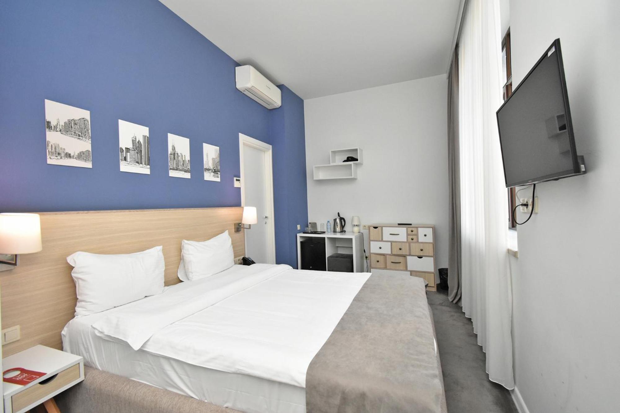 In City Hotel Ереван Екстериор снимка